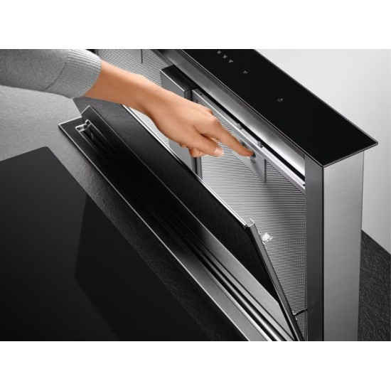 AEG DDE5960B Pultba építhető páraelszívó