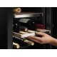 Electrolux EWUS018B7B Beépíthető borhűtő