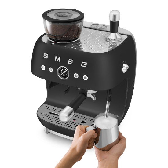 Smeg SMEG EGF03 őrlővel kombinált espresso kávéfőző EGF03BLMEU Kávéfőző