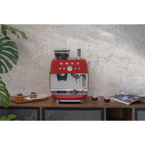 SMEG SMEG EGF03 őrlővel kombinált espresso kávéfőző EGF03RDEU Kávéfőző