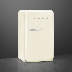 Smeg SMEG HAPPY BAR, retro, 54,5x98 cm, jobb oldali pántok, bézs FAB10HRCR6 Egyajtós hűtőszekrény