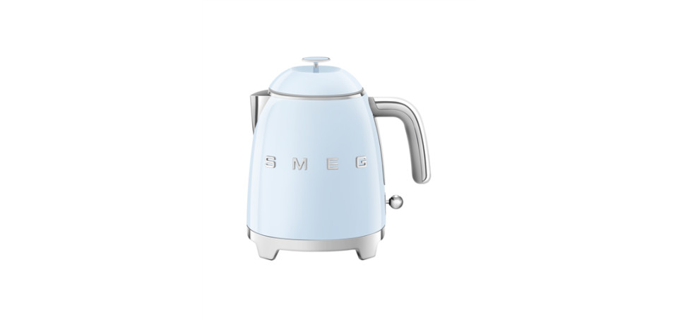 SMEG SMEG MINI VÍZFORRALÓ, retro, világoskék KLF05PBEU Vízforraló SMEG SMEG MINI VÍZFORRALÓ, retro, világoskék KLF05PBEU Vízforraló
